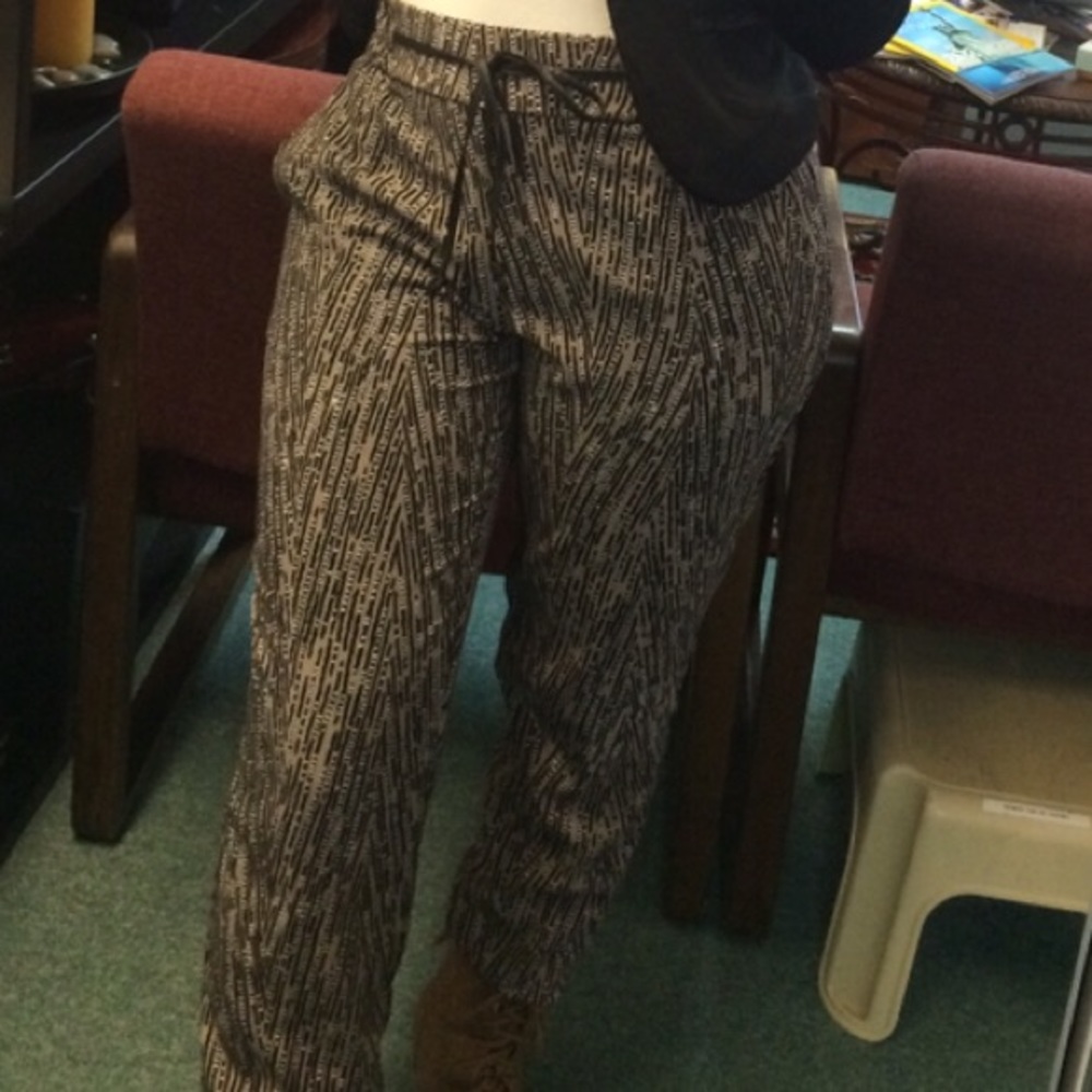 New York & Company Abstract Pants